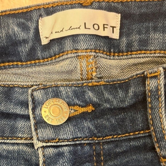 Loft 8 (29) Boot Cut Women’s Jeans Mid Rise Stretch 2023 Whiskering Veining - Picture 9 of 12